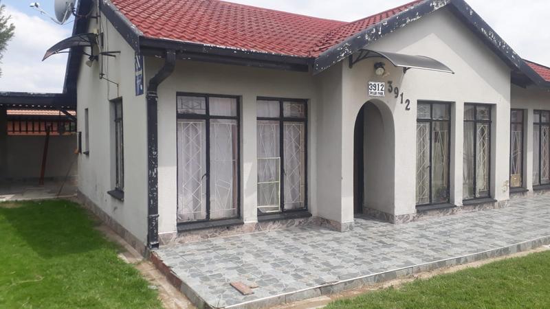 2 Bedroom Property for Sale in Zamdela Free State